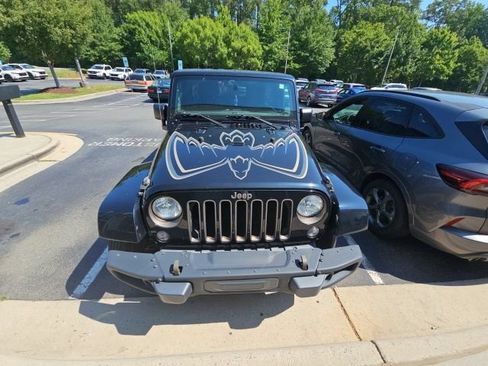Used 2018 Jeep Wrangler Unlimited Sport AWD/4WD image 6