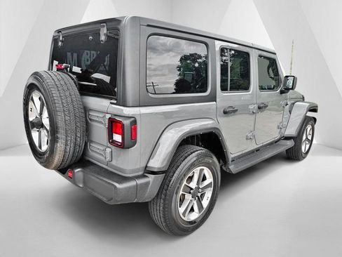 Used 2021 Jeep Wrangler Unlimited Sahara w/ Uconnect 4C Nav & Sound Group AWD/4WD image 7