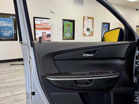 Used 2012 GMC Acadia SL w/ Preferred Package image 15