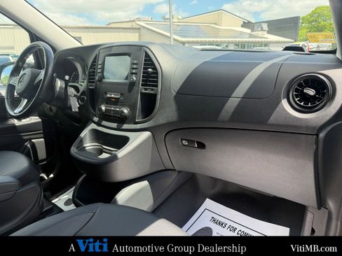 Used 2022 Mercedes-Benz Metris image 26