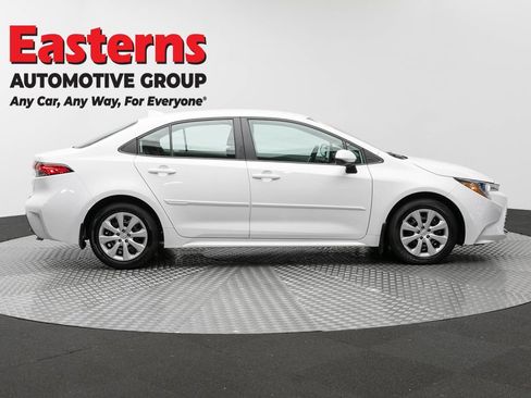 Used 2024 Toyota Corolla LE FWD image 4