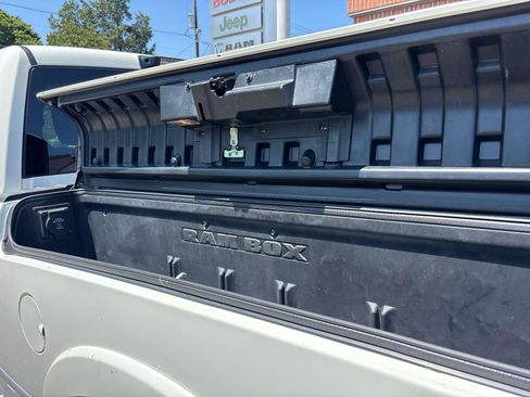 Used 2022 RAM 2500 Limited AWD/4WD image 7