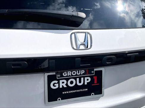 Used 2025 Honda Pilot Touring image 31