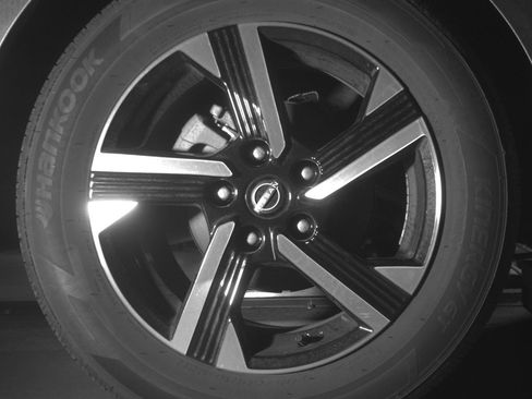 Used 2025 Nissan Sentra SV image 15