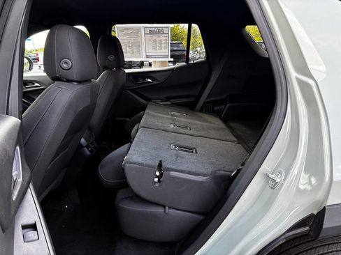 Used 2026 Chevrolet Equinox LT AWD/4WD image 26