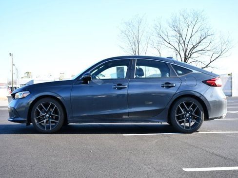 Used 2024 Honda Civic Sport Touring image 4