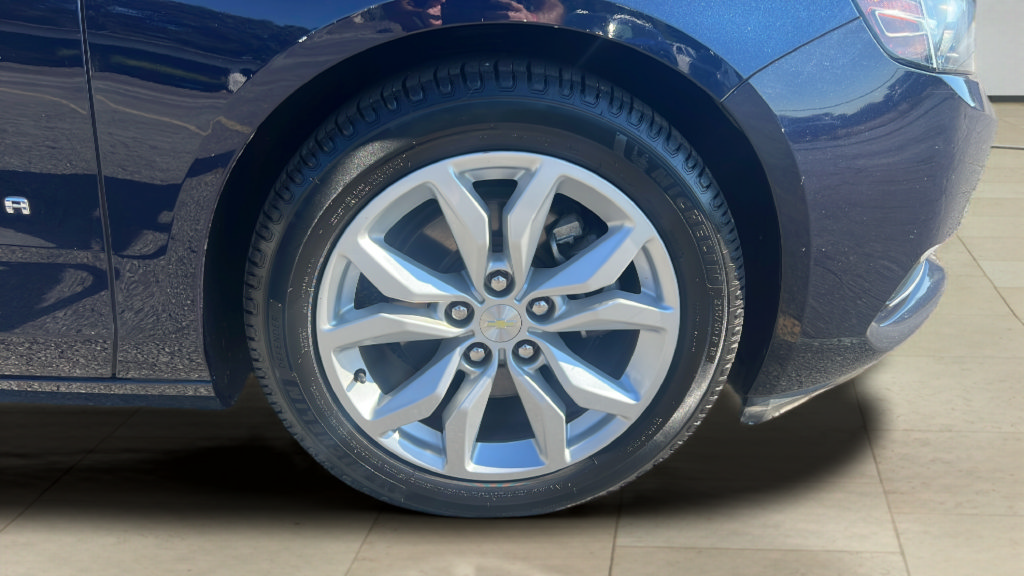 Used 2019 Chevrolet Impala LT FWD image 24
