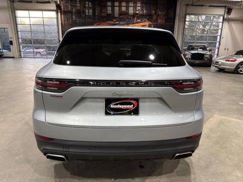 Used 2020 Porsche Cayenne image 6
