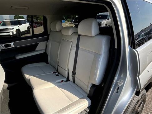 New 2026 Hyundai Santa Fe SE image 10