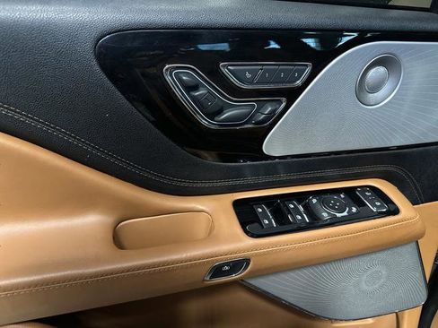 Used 2020 Lincoln Aviator Black Label w/ Dynamic Handling Package image 31