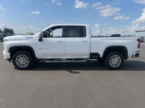 Certified 2022 Chevrolet Silverado 2500 High Country w/ Safety Package II image 6