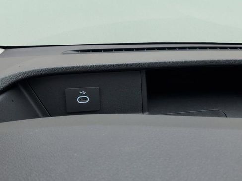 New 2026 Ford Transit 250 148 Medium Roof RWD image 28