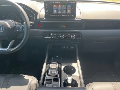 Used 2025 Honda Pilot Touring image 26