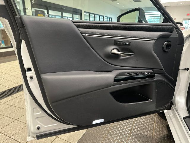 Used 2023 Lexus ES 350 w/ Premium Package FWD image 11