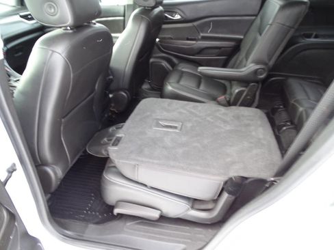 Used 2018 GMC Acadia SLT image 37