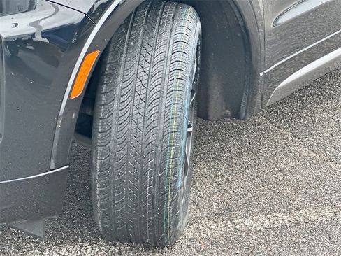 Used 2024 Cadillac XT4 Sport image 25