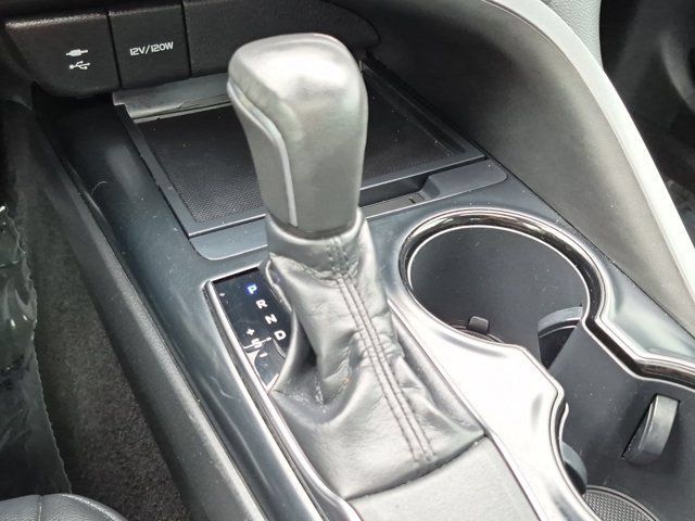 Certified 2019 Toyota Camry SE FWD image 15