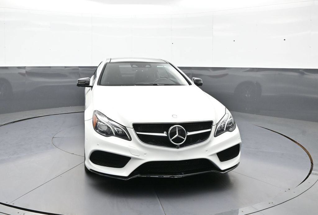 Used 2017 Mercedes-Benz E 400 4MATIC Coupe image 2