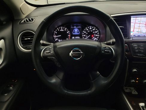 Used 2015 Nissan Pathfinder Platinum AWD/4WD image 22