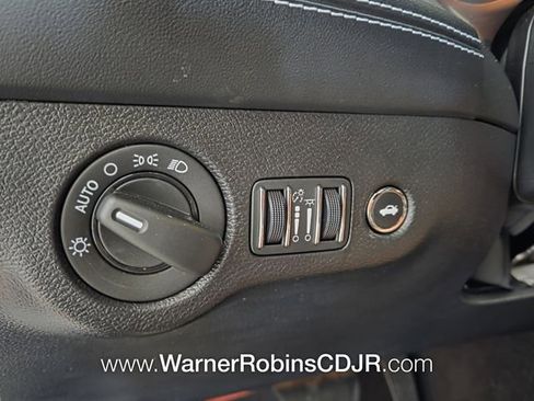Used 2023 Dodge Challenger SRT Hellcat RWD image 30