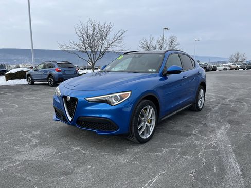 Used 2018 Alfa Romeo Stelvio Ti Sport image 9