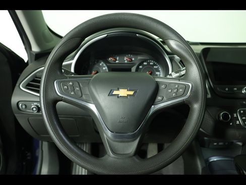 Used 2022 Chevrolet Malibu LT image 13