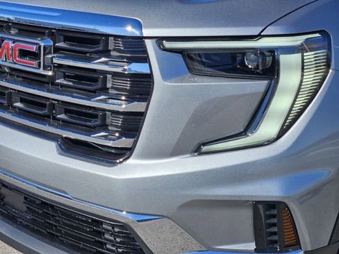 New 2026 GMC Acadia Elevation image 5