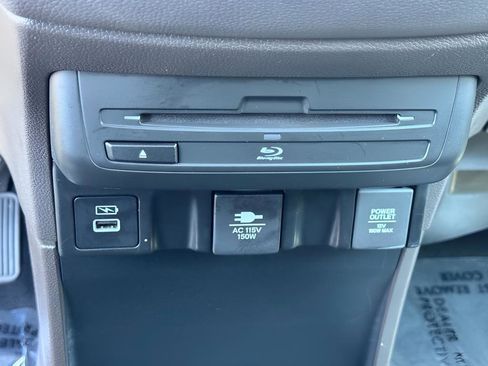 Used 2023 Honda Odyssey Touring image 21