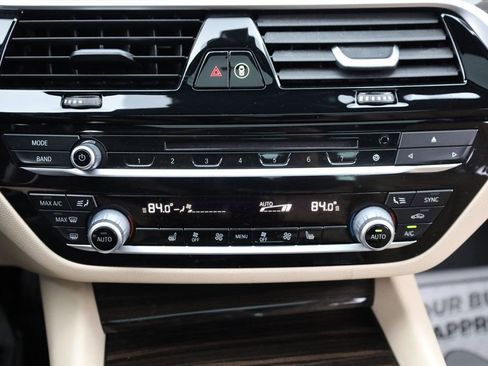 Used 2017 BMW 540i image 39