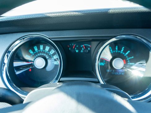 Used 2011 Ford Mustang GT w/ Security Pkg image 11