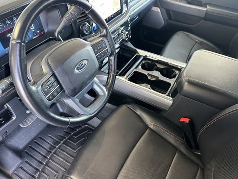 Used 2023 Ford F250 Lariat w/ Lariat Ultimate Package AWD/4WD image 9