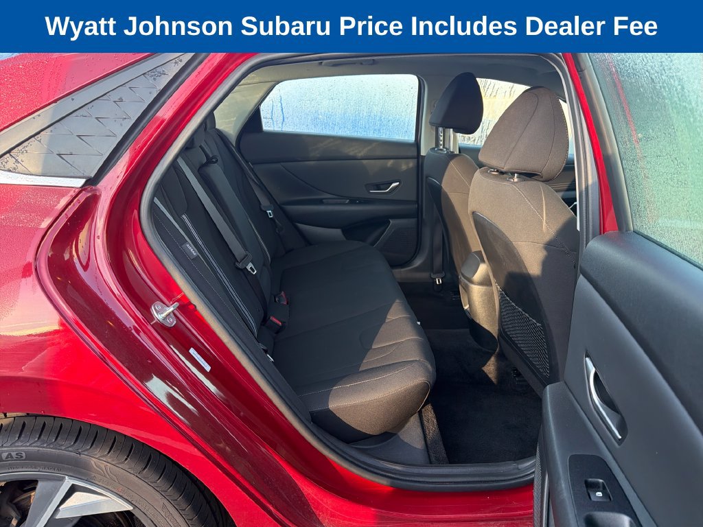 Used 2025 Hyundai Elantra SEL FWD image 38