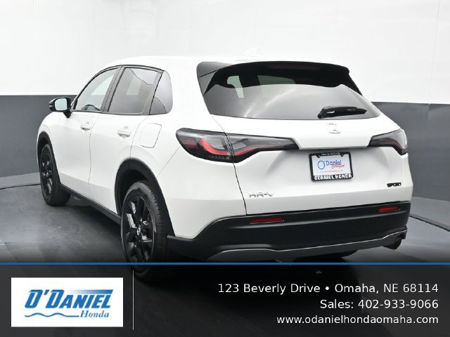 Used 2025 Honda HR-V Sport image 4