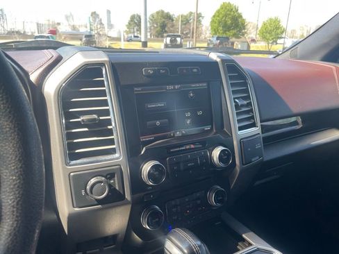 Used 2015 Ford F150 Platinum w/ Equipment Group 701A Luxury image 16