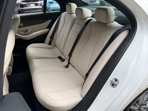 Used 2022 Mercedes-Benz E 350 Sedan image 31