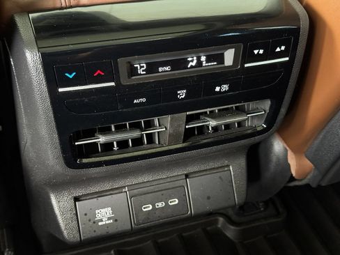 Used 2025 Acura MDX FWD w/ Technology Package image 26