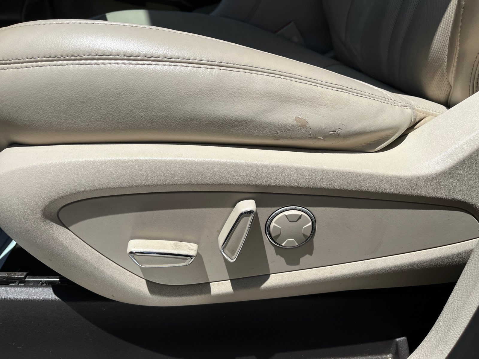 Used 2019 Lincoln MKC Reserve FWD image 20