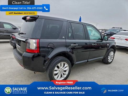 Used 2012 Land Rover LR2 HSE image 4
