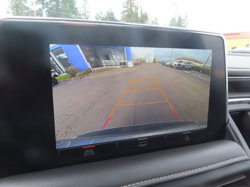 Used 2024 GMC Yukon SLT w/ Max Trailering Package AWD/4WD image 32