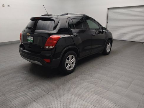 Used 2020 Chevrolet Trax LT w/ Driver Confidence Package FWD image 9