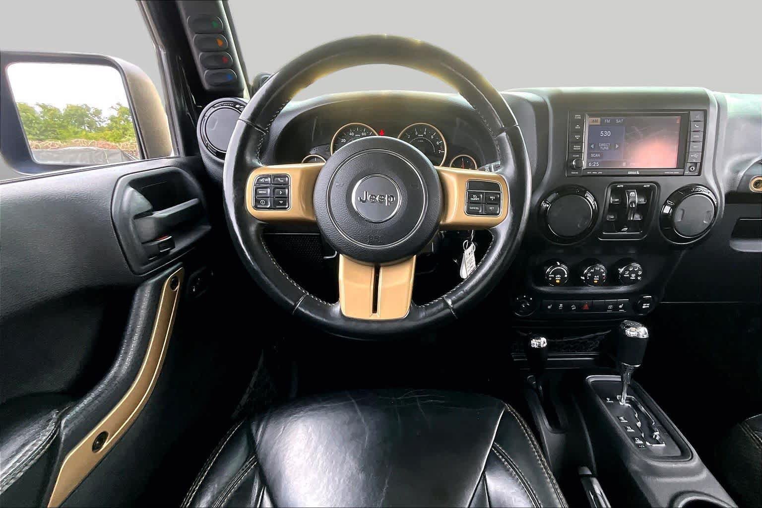 Used 2014 Jeep Wrangler Unlimited Sahara AWD/4WD image 6