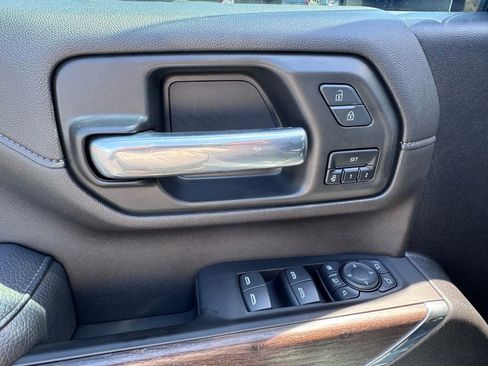 Used 2022 GMC Sierra 2500 Denali w/ Denali Ultimate Package AWD/4WD image 25