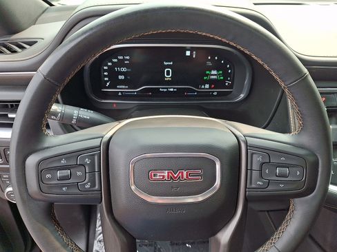 Used 2023 GMC Yukon AT4 w/ AT4 Premium Plus Package AWD/4WD image 20