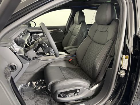 Used 2026 Audi S8 AWD/4WD image 19