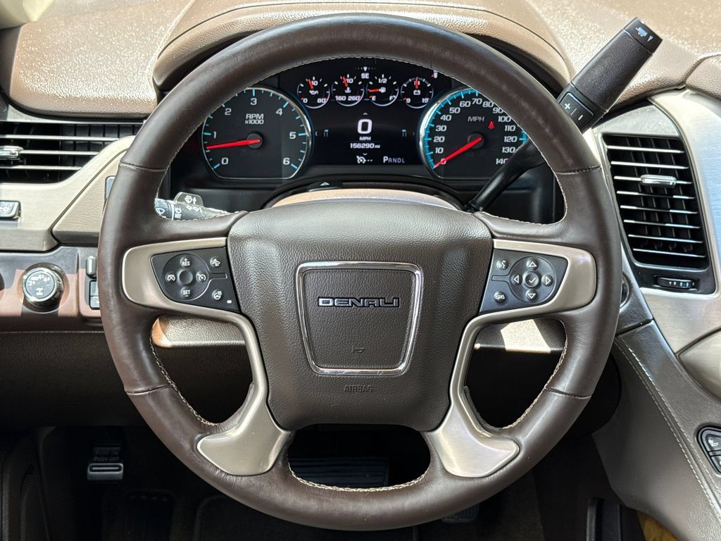 Used 2017 GMC Yukon XL Denali w/ Open Road Package AWD/4WD image 15