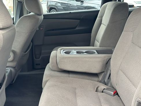 Used 2012 Honda Odyssey EX image 27