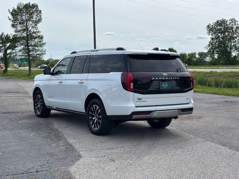 Used 2025 Ford Expedition Max Platinum AWD/4WD image 3