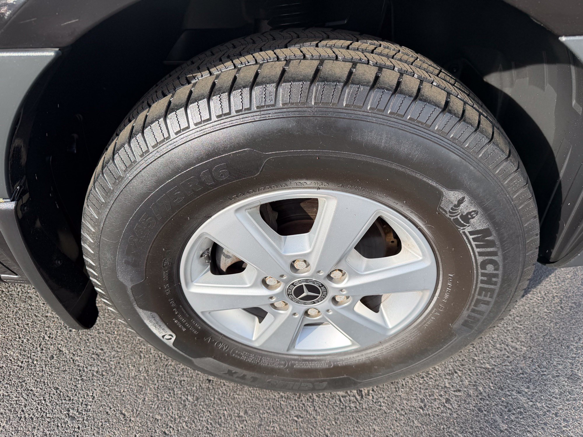 Used 2019 Mercedes-Benz Sprinter 2500 image 7