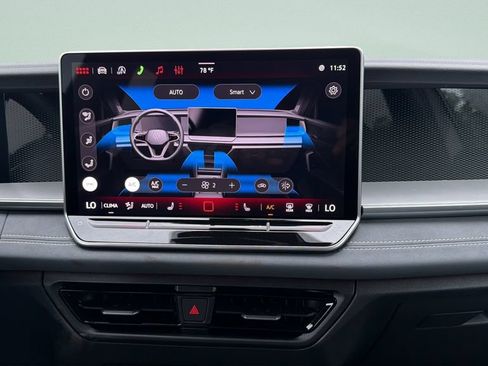 New 2026 Volkswagen Tiguan SE R-Line FWD image 22