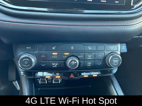 Certified 2023 Dodge Durango GT image 23